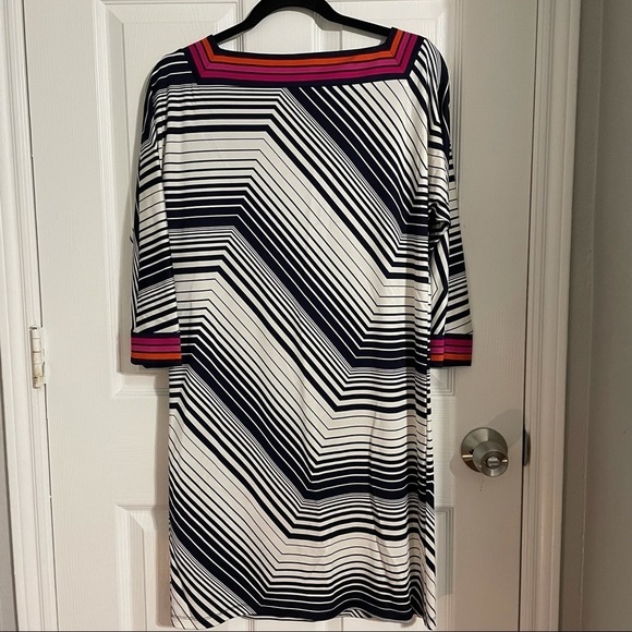 SALE NWT Trina Turk Chevron Stripe Shift Bottle Dress - Picture 9 of 13